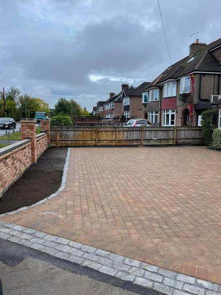 Block Paved Driveway Radlett 06