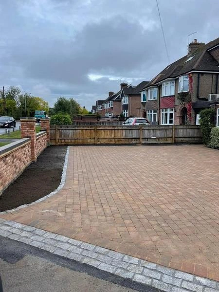 Block Paved Driveway Radlett 06